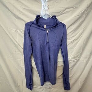 Lululemon size 6 front zip pullover